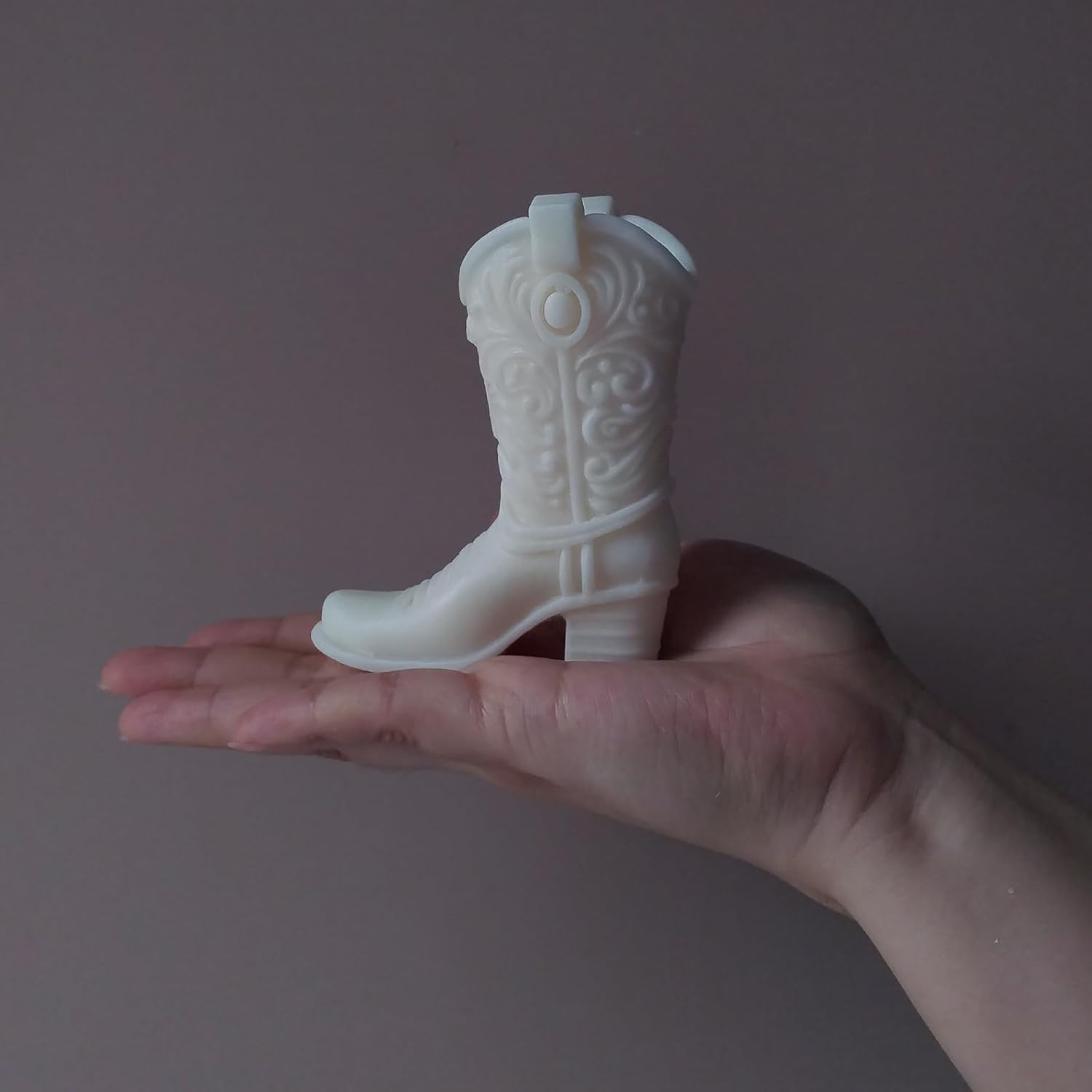 Cool Boot Shape Candle Molds, 3D Cowboy Chocolate Molds, Cowboy Boot Silicone Molds for Resin Candle Soap Wax Making, Silicone Fondant Jelly Ice Cake Decoration Mold for Crafts Baking Tool