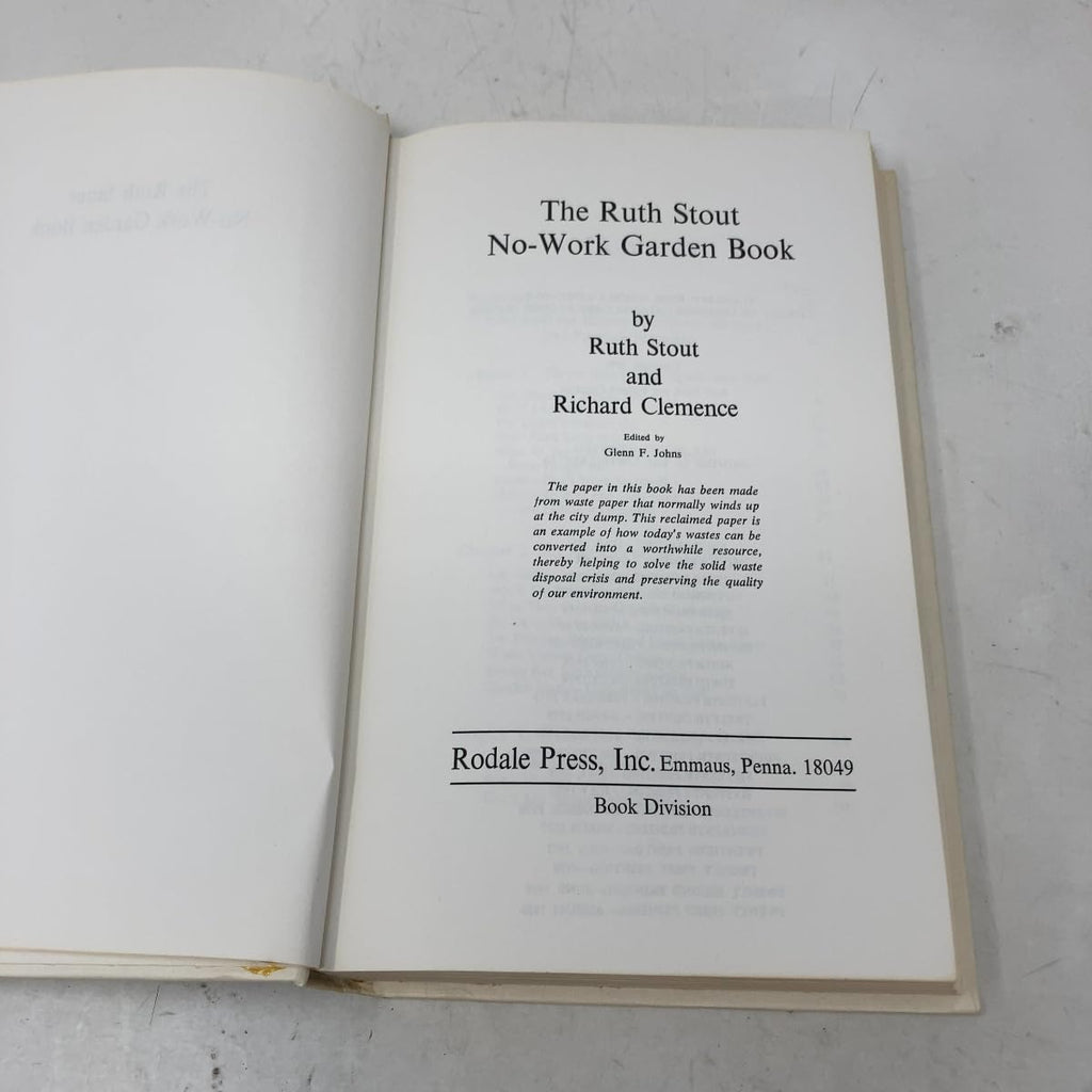 The Ruth Stout No-Work Garden Book: Secrets of the Famous Year-Round Mulch Method