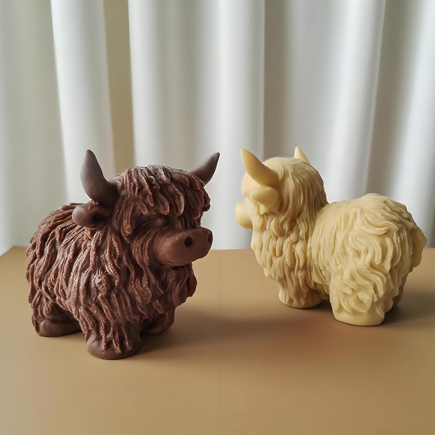 Highland Cow Shape Silicone Molds for Resin Candle Soap, 3D Cow Animal Candle Molds for Candle Making, Unique Fondant Chocolate Cake Decorating Mold, Epoxy Casting Clay Mold DIY Craft Decor