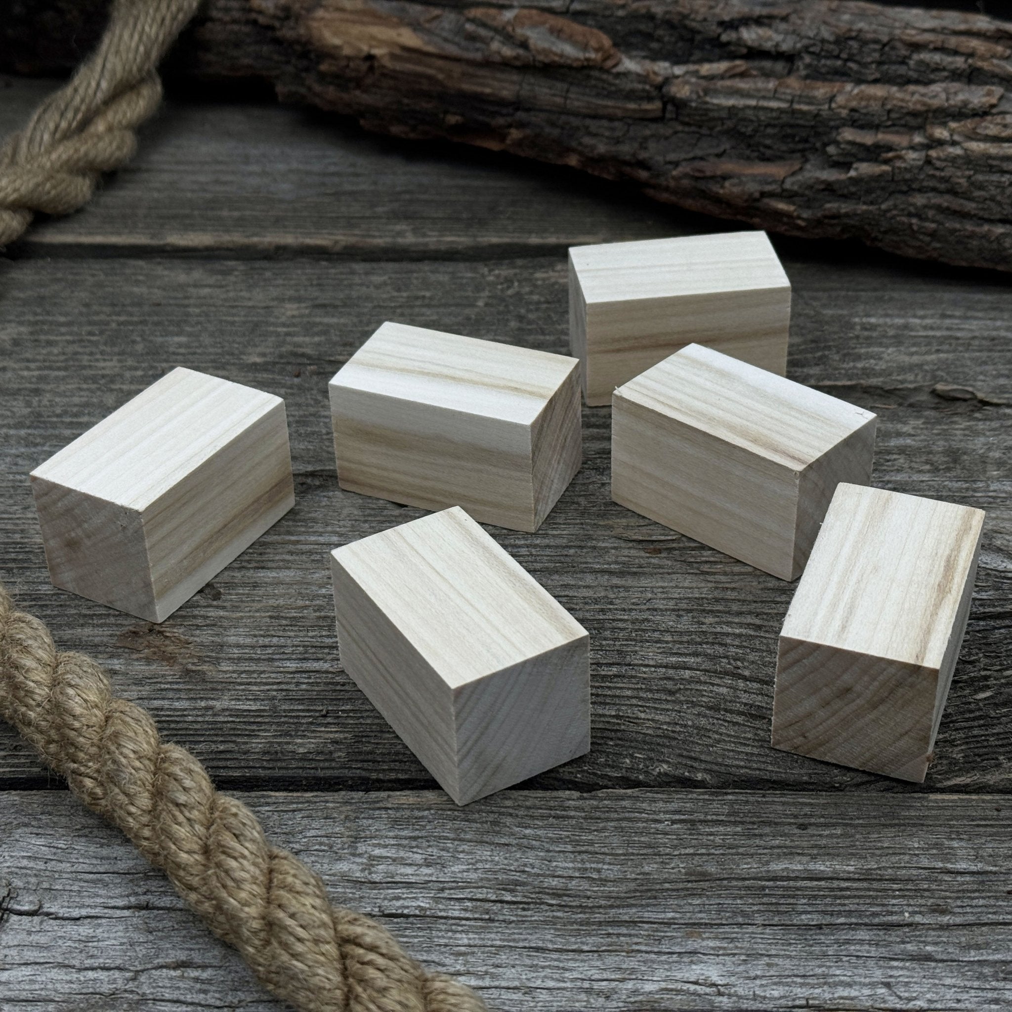 Set of 6 Linden Wood Carving Blanks, 5 × 3 × 3 cm (1.97 × 1.18 × 1.18 in)